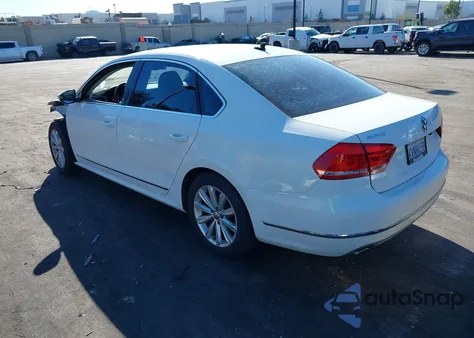 2012 Volkswagen Passat 2.5L Sel Premium из США, поврежденный, VIN 1VWCP7A30CC030853